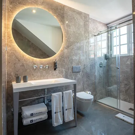 Boemio Flh Готель 4*